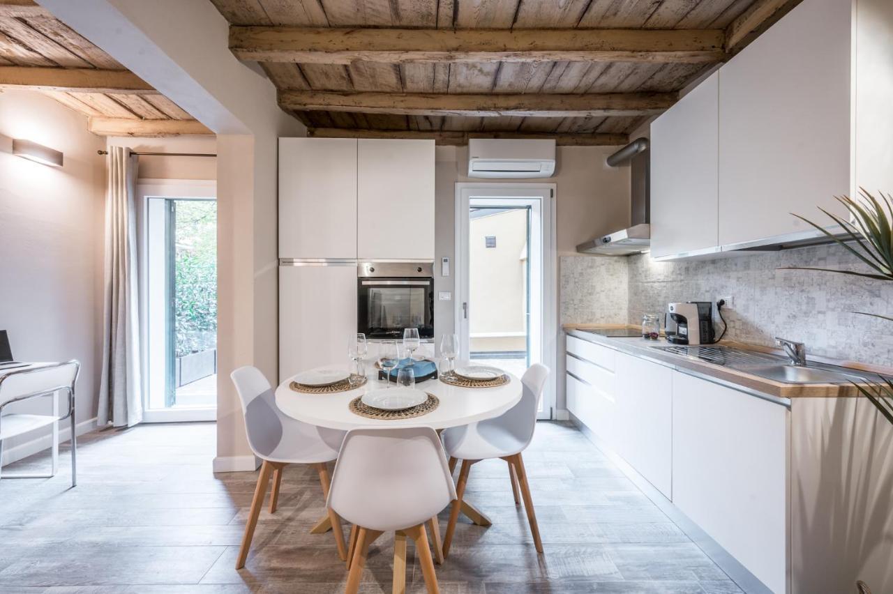 Broccaindosso Wood Apartments 5* Bologna Exterior photo