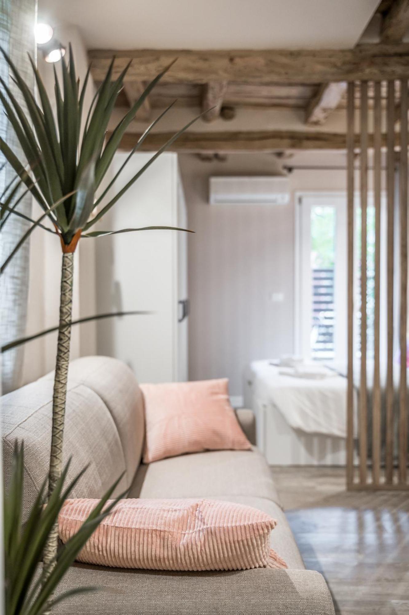 Broccaindosso Wood Apartments 5* Bologna Exterior photo