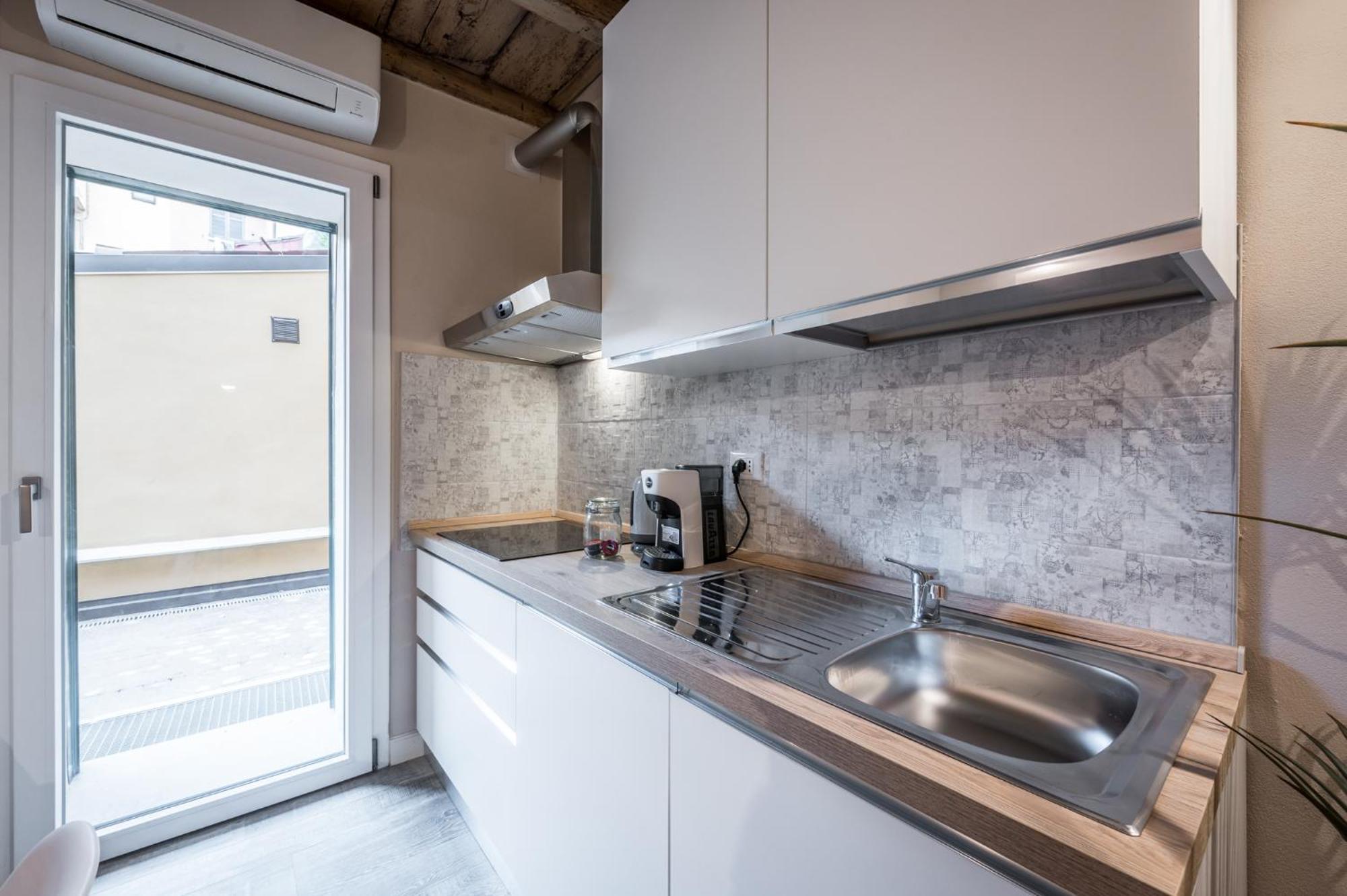 Broccaindosso Wood Apartments 5* Bologna Exterior photo