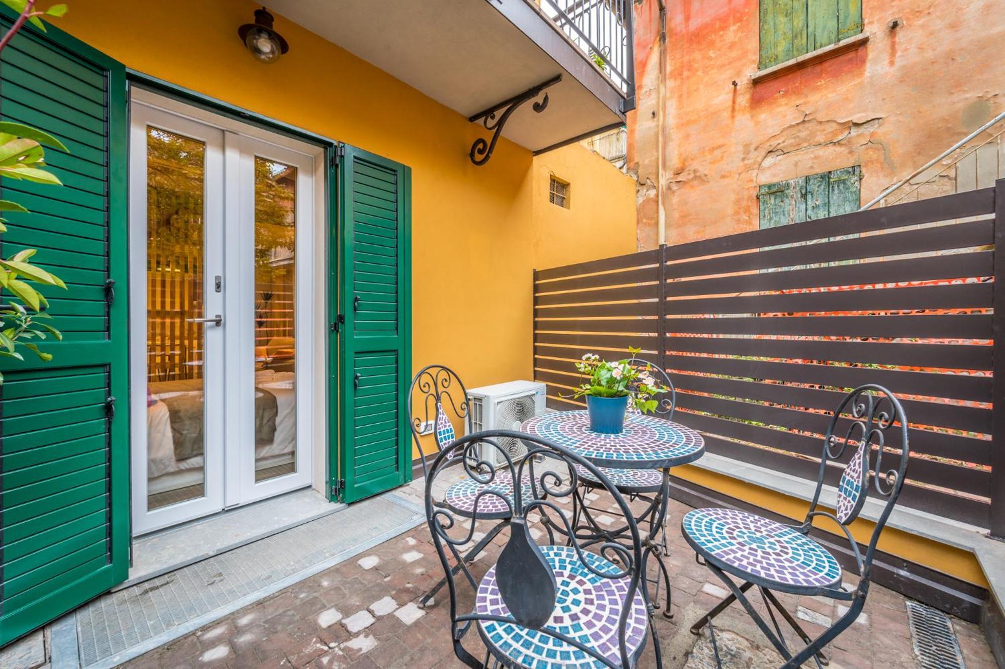 Broccaindosso Wood Apartments 5* Bologna Exterior photo